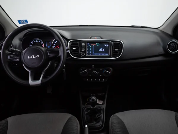 Kia SOLUTO 2024 usado — Pompeyo Carrasco — foto 15