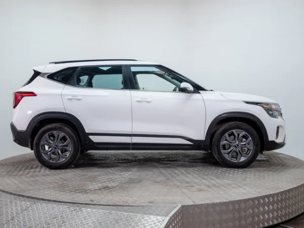 Kia SELTOS 2024 usado — Pompeyo Carrasco — foto 7