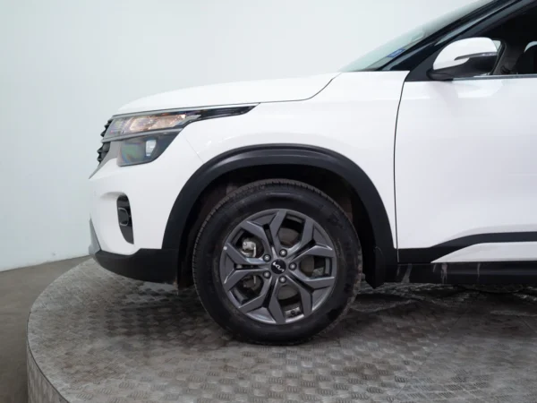 Kia SELTOS 2024 usado — Pompeyo Carrasco — foto 15