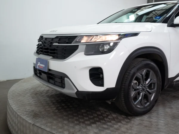 Kia SELTOS 2024 usado — Pompeyo Carrasco — foto 16
