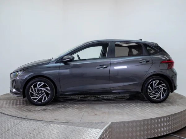 HYUNDAI I-20 2024 usado — Pompeyo Carrasco — foto 3