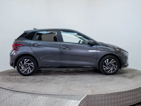 HYUNDAI I-20 2024 usado — Pompeyo Carrasco — foto 7