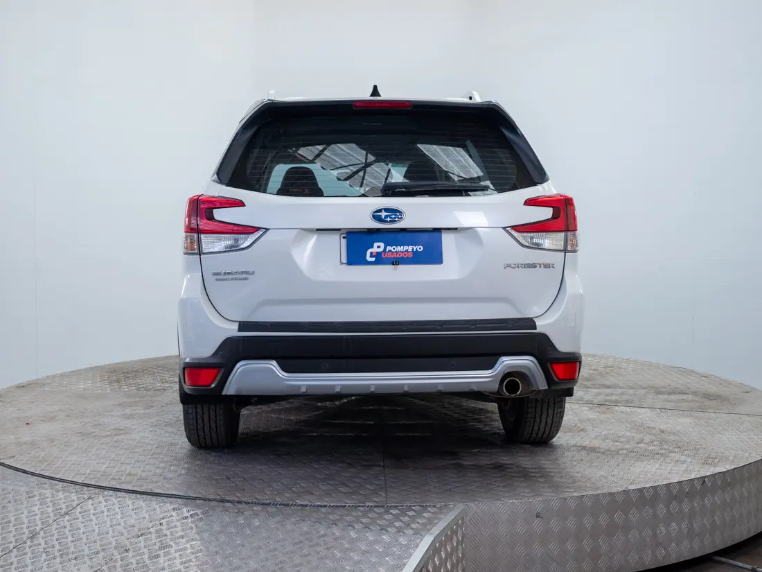 Subaru Forester — foto 6 de 22