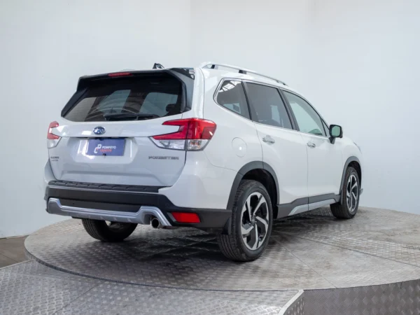 Subaru FORESTER 2024 usado — Pompeyo Carrasco — foto 7