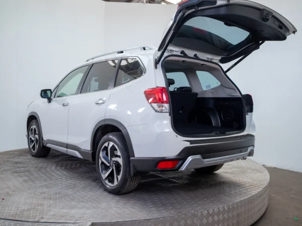 Subaru FORESTER 2024 usado — Pompeyo Carrasco — foto 10