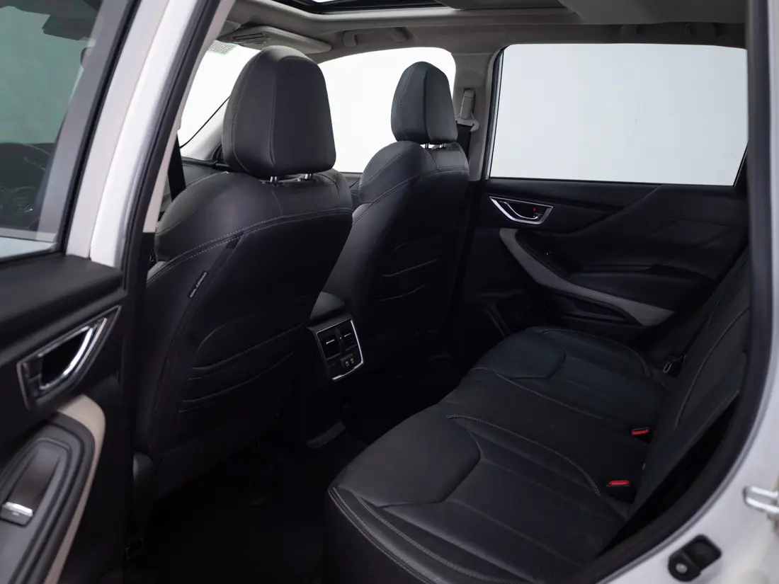 Subaru Forester — foto 14 de 22