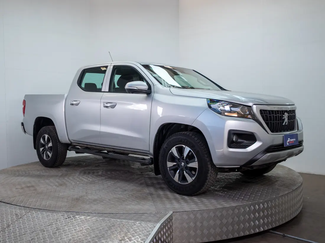 Peugeot Landtrek — foto 8 de 18