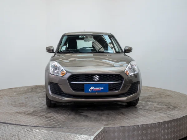 SUZUKI SWIFT 2025 usado — Pompeyo Carrasco — foto 3