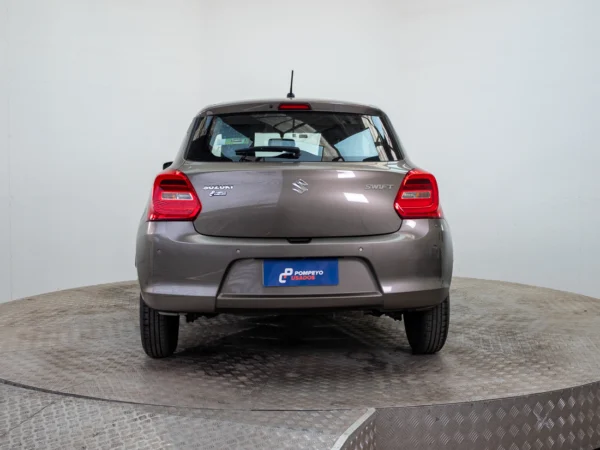 SUZUKI SWIFT 2025 usado — Pompeyo Carrasco — foto 6