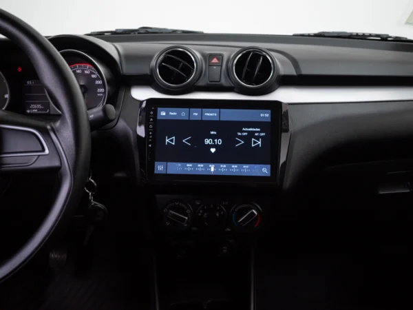 SUZUKI SWIFT 2025 usado — Pompeyo Carrasco — foto 12