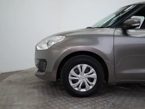 SUZUKI SWIFT 2025 usado — Pompeyo Carrasco — foto 13