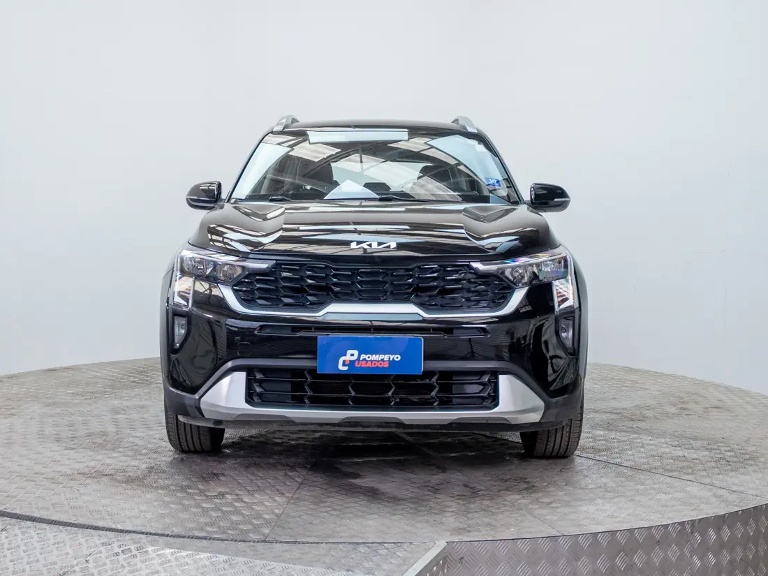 KIA Sonet — foto 2 de 18