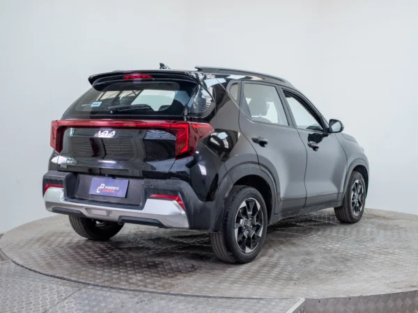Kia SONET 2025 usado — Pompeyo Carrasco — foto 6
