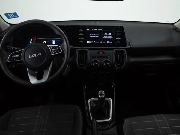 Kia SONET 2025 usado — Pompeyo Carrasco — foto 14