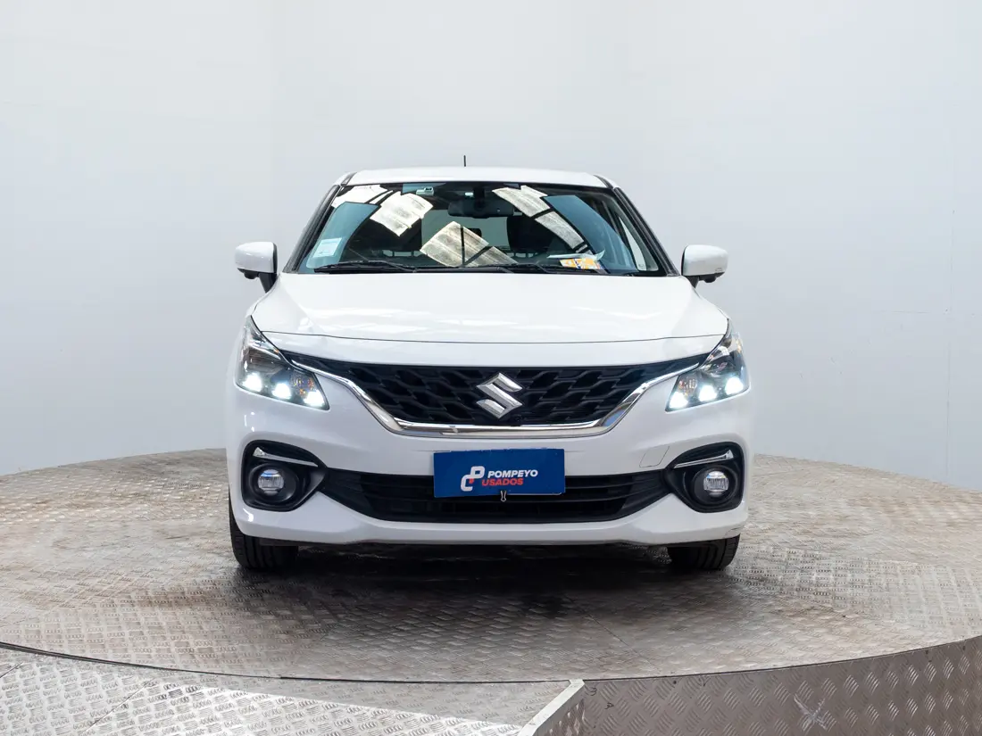 Suzuki Baleno — foto 2 de 18