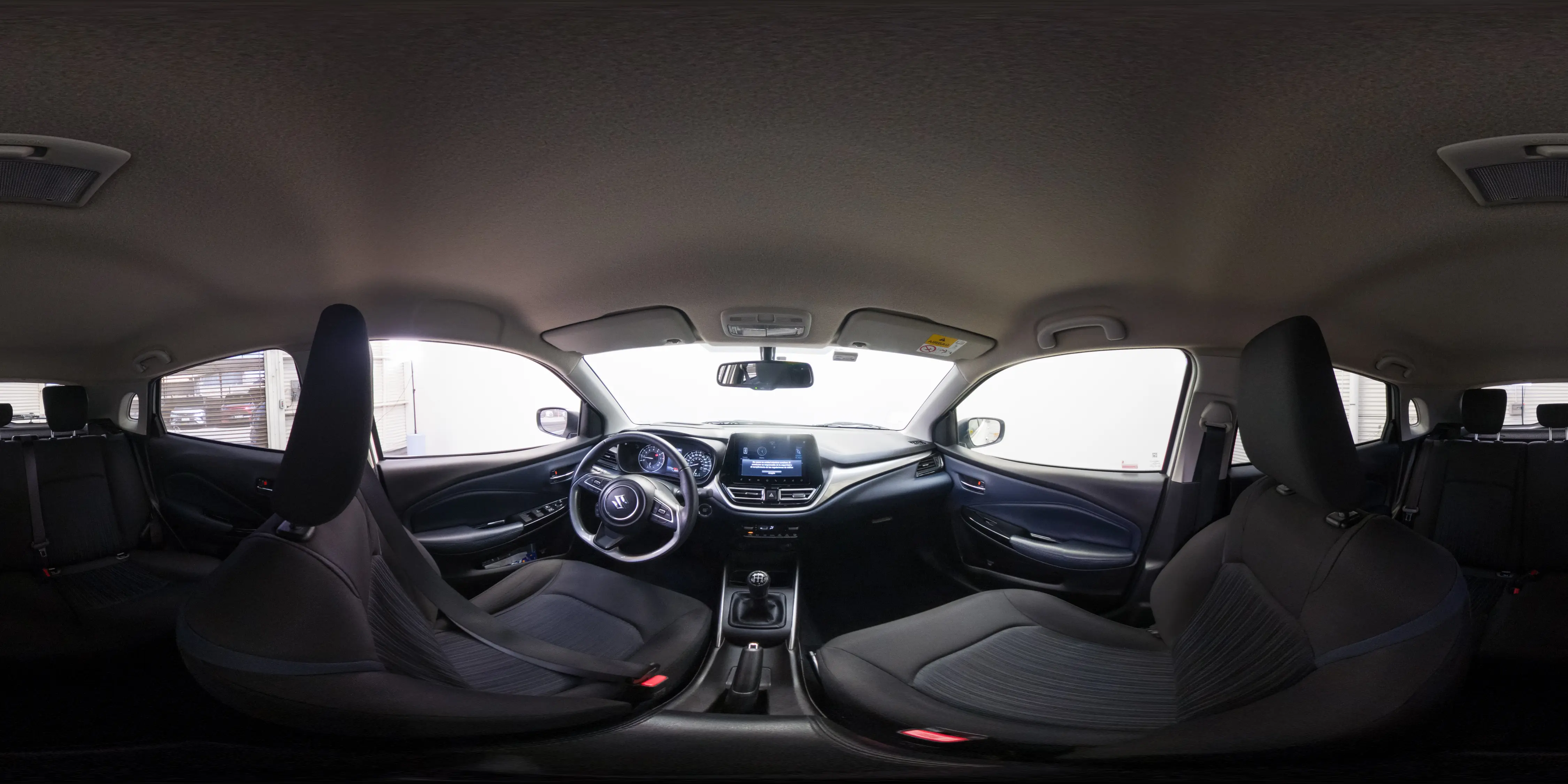Suzuki Baleno — foto 18 de 18