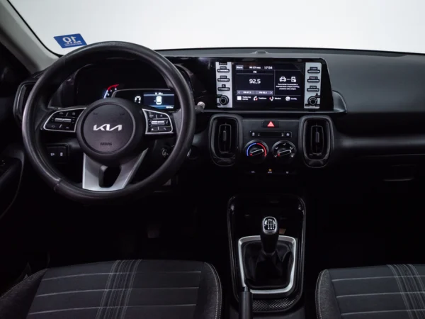 Kia SONET 2025 usado — Pompeyo Carrasco — foto 14
