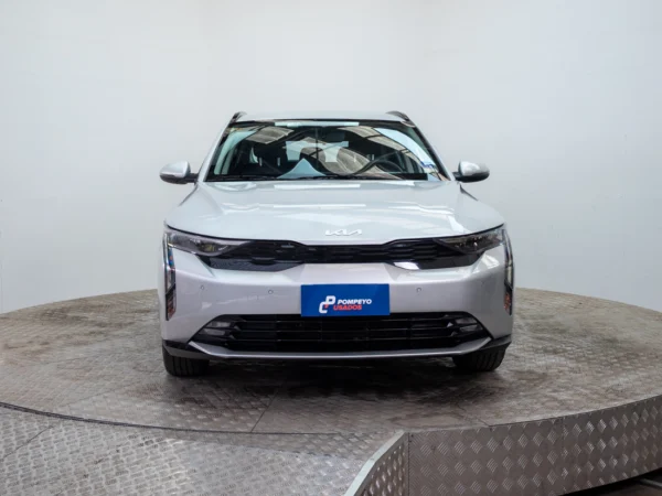 Kia K3 Cross 2025 usado — Pompeyo Carrasco — foto 2