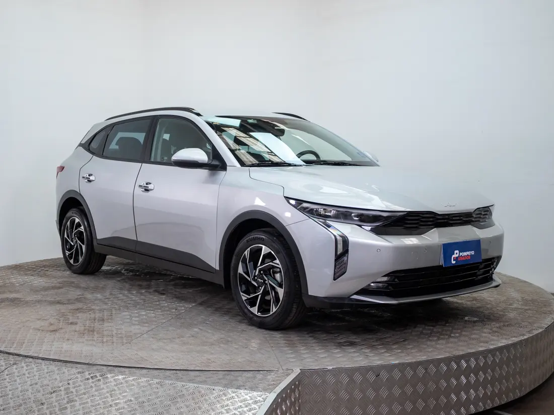 KIA K3 Cross — foto 8 de 19