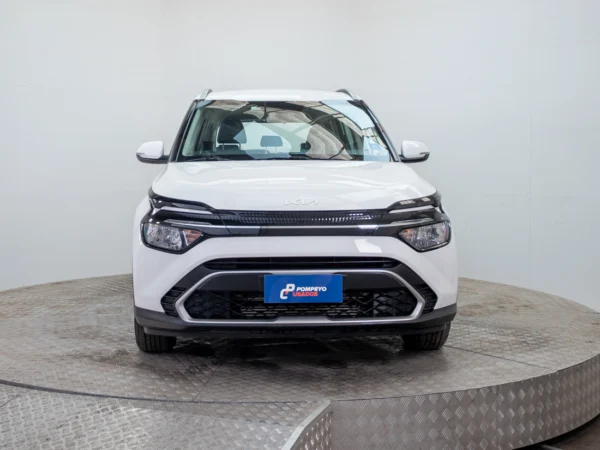 Kia CARENS 2025 usado — Pompeyo Carrasco — foto 2