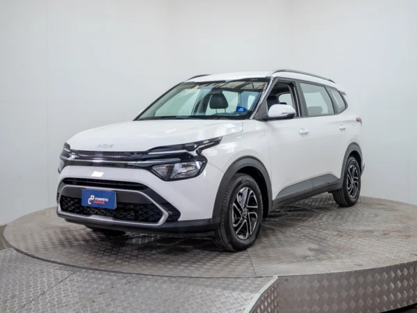 Kia CARENS 2025 usado — Pompeyo Carrasco — foto 3