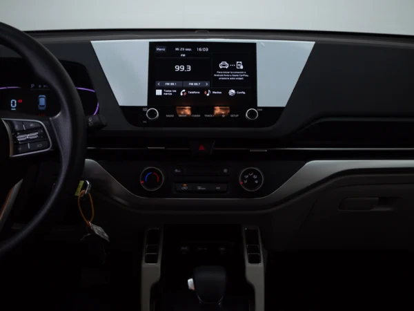 Kia CARENS 2025 usado — Pompeyo Carrasco — foto 17