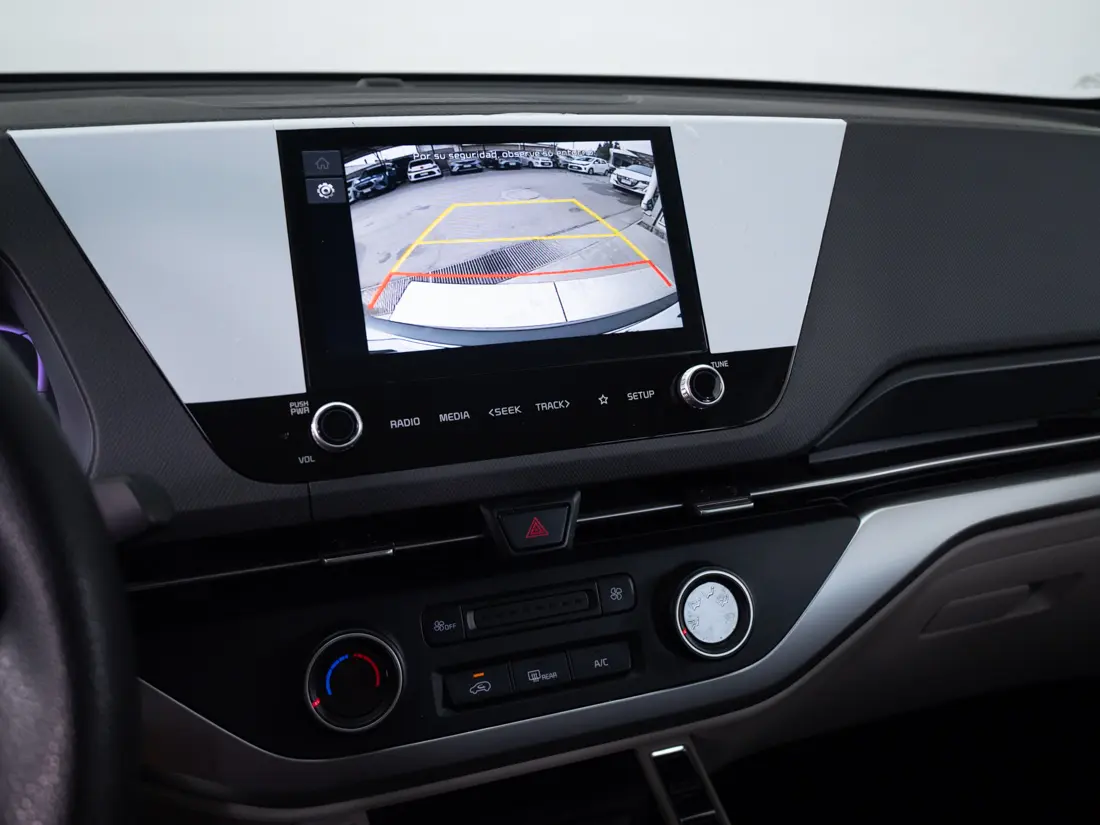 KIA Carens — foto 20 de 21