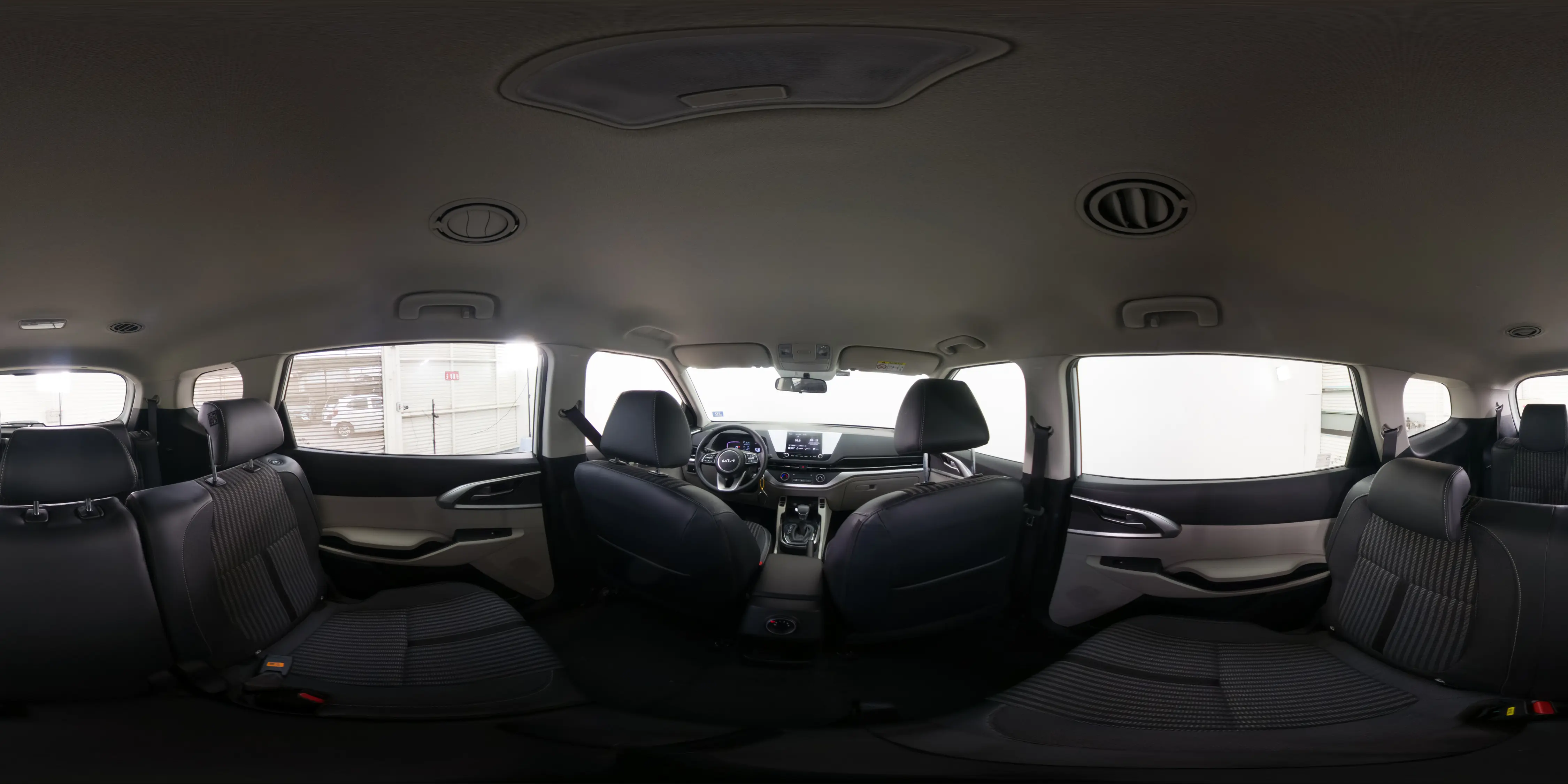 KIA Carens — foto 21 de 21