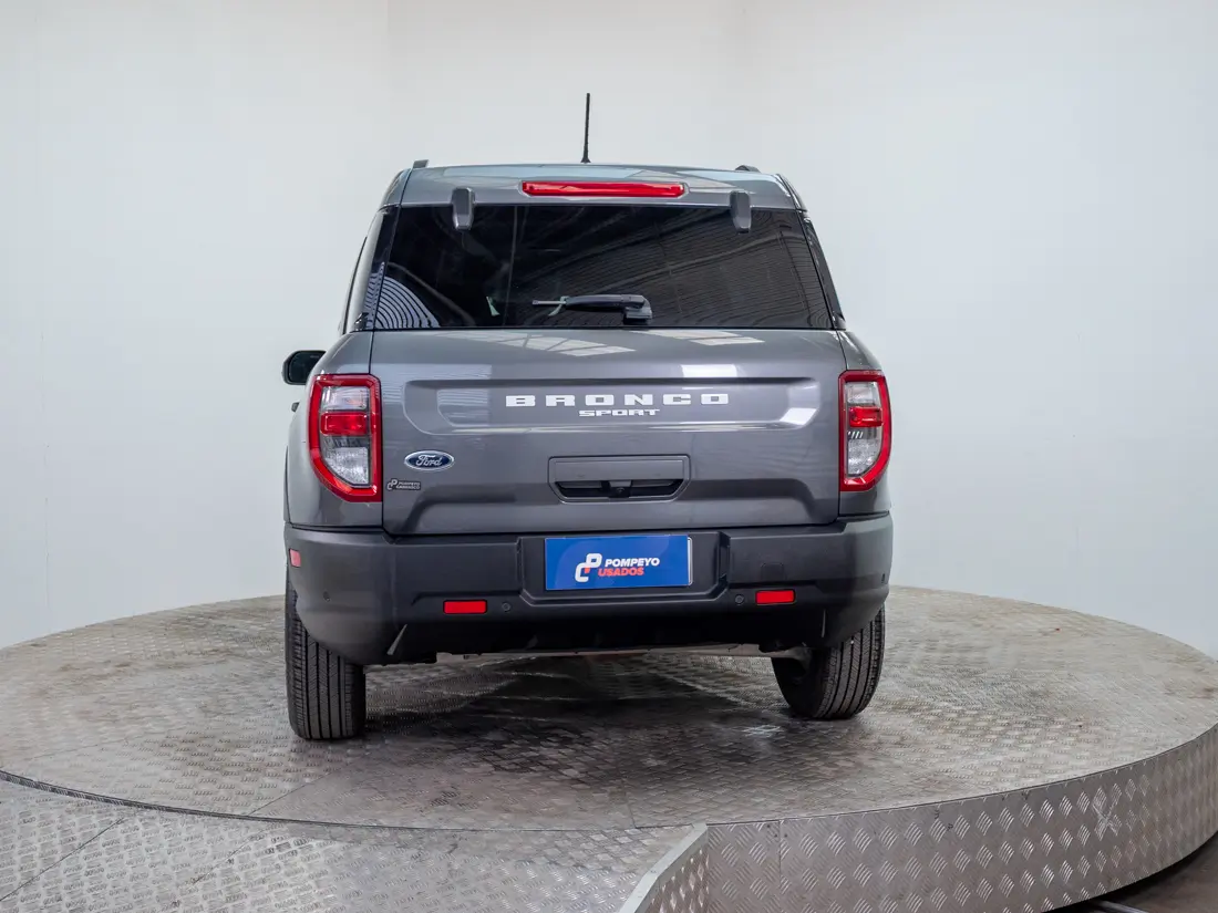 Ford Bronco — foto 5 de 19