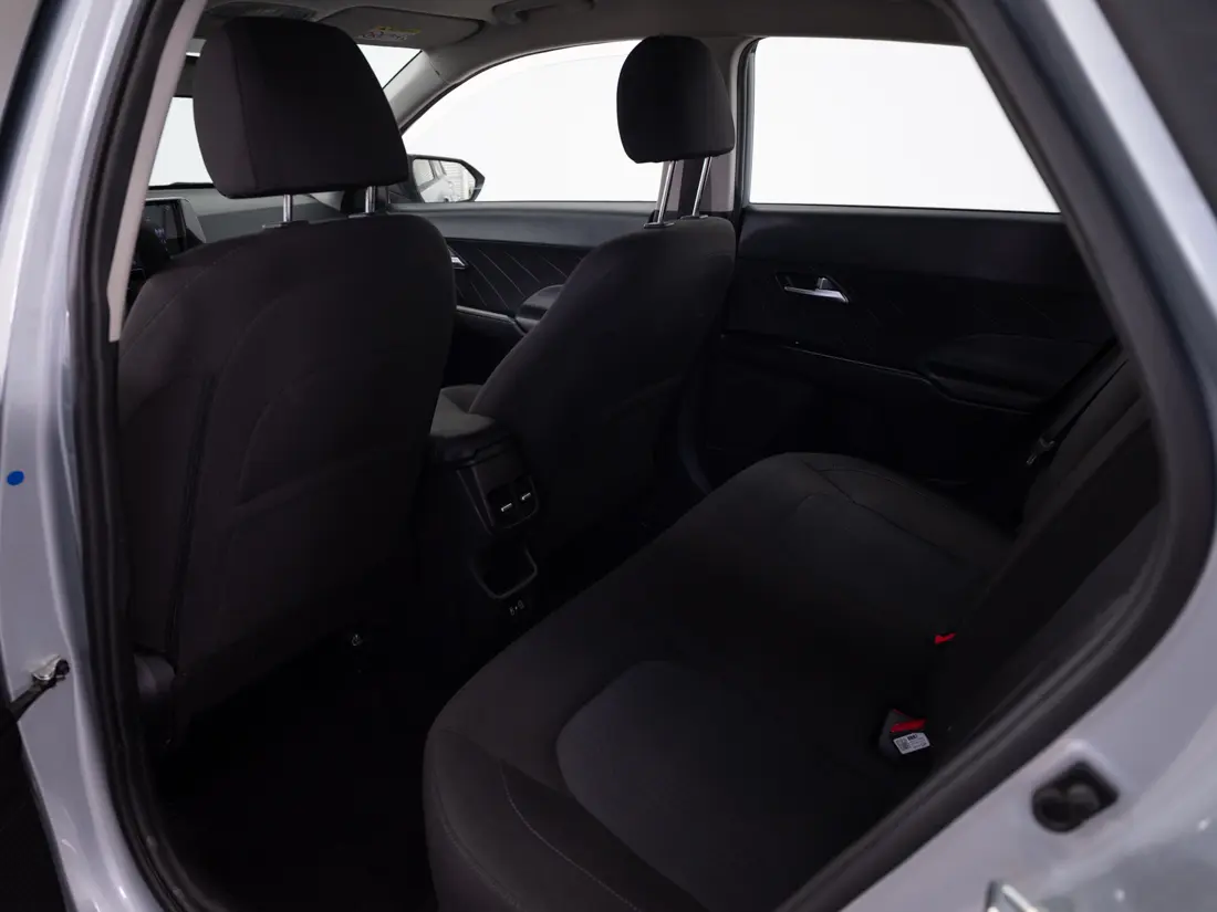 Hyundai Accent — foto 15 de 19