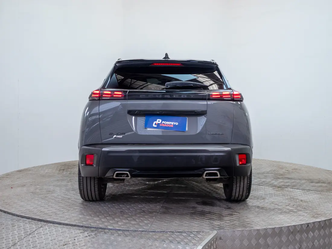 Peugeot 2008 — foto 5 de 17