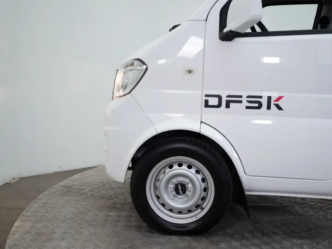 DFSK Refritruck — foto 13 de 16