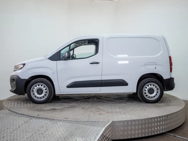 Peugeot PARTNER 2026 usado — Pompeyo Carrasco — foto 3