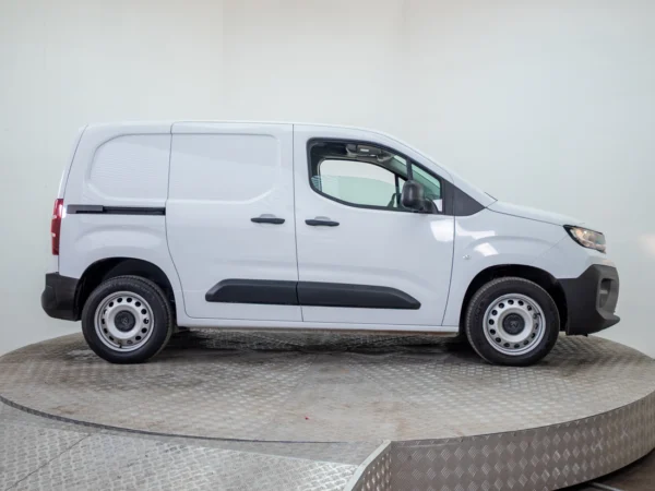 Peugeot PARTNER 2026 usado — Pompeyo Carrasco — foto 7