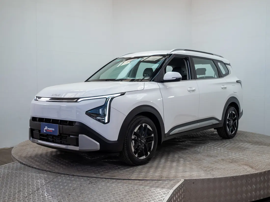 KIA Carens — foto 3 de 20