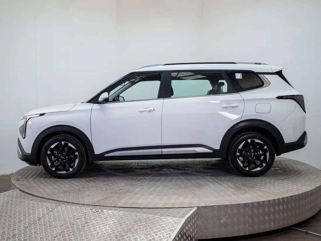 KIA Carens — foto 4 de 20