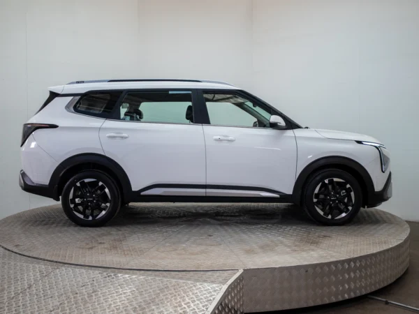 Kia CARENS 2026 usado — Pompeyo Carrasco — foto 8