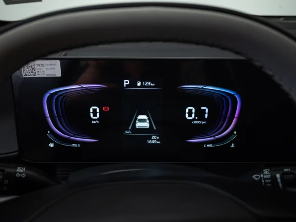 Kia CARENS 2026 usado — Pompeyo Carrasco — foto 13
