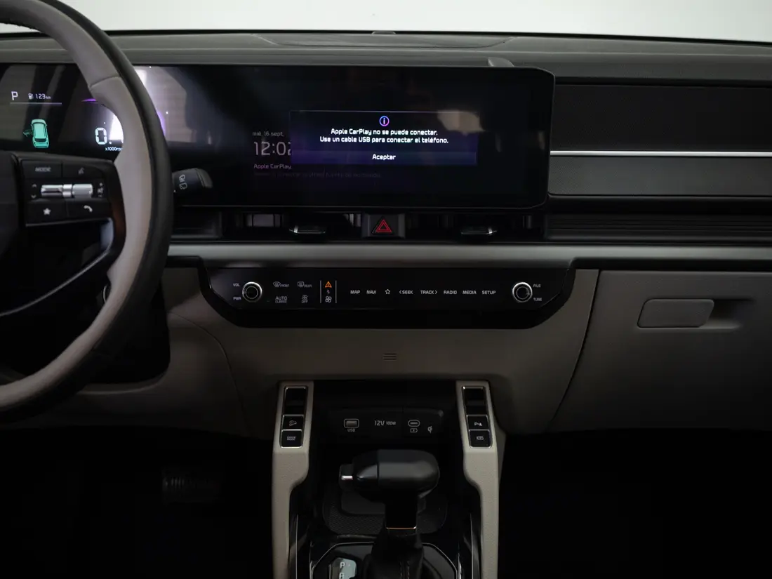 KIA Carens — foto 16 de 20