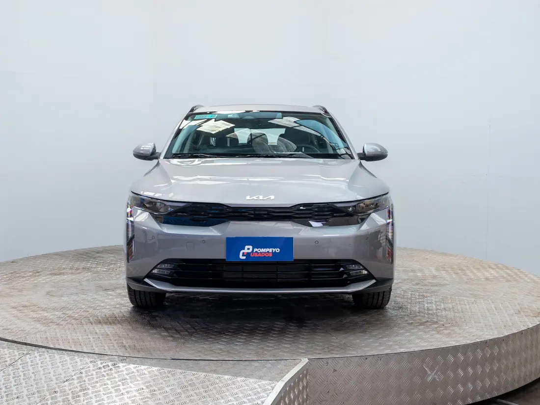KIA K3 Cross — foto 2 de 20