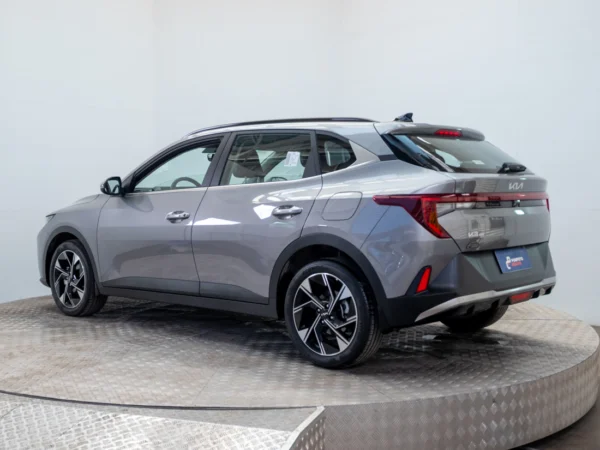 Kia K3 Cross 2026 usado — Pompeyo Carrasco — foto 4