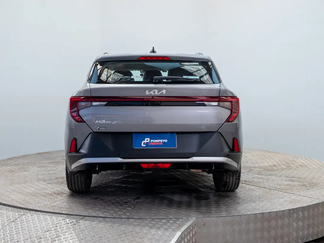 KIA K3 Cross — foto 5 de 20