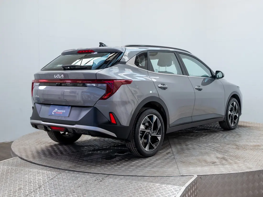 KIA K3 Cross — foto 6 de 20