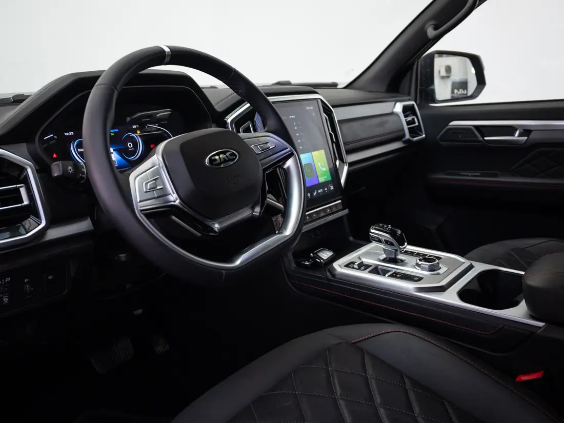 JAC T9 — foto 9 de 18