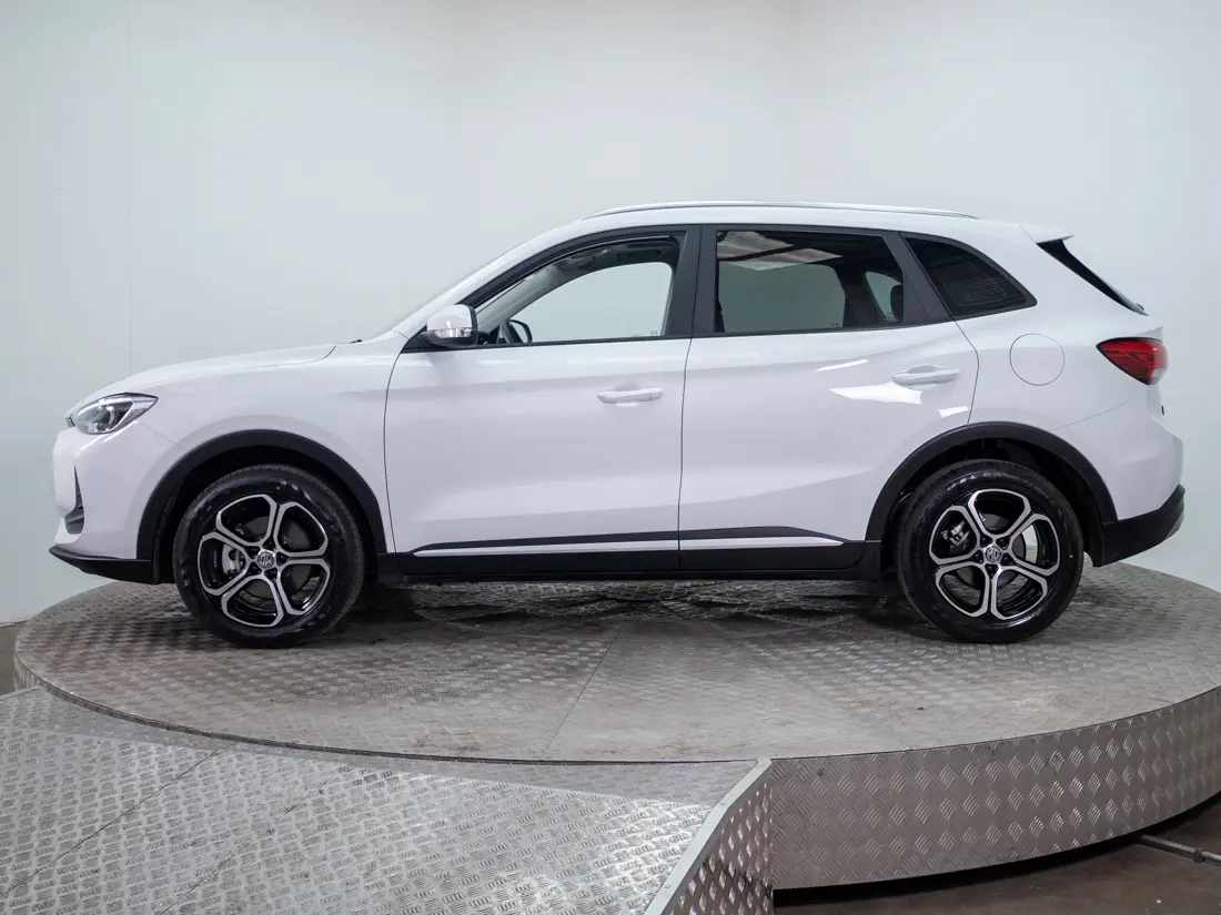 MG Zs — foto 3 de 18
