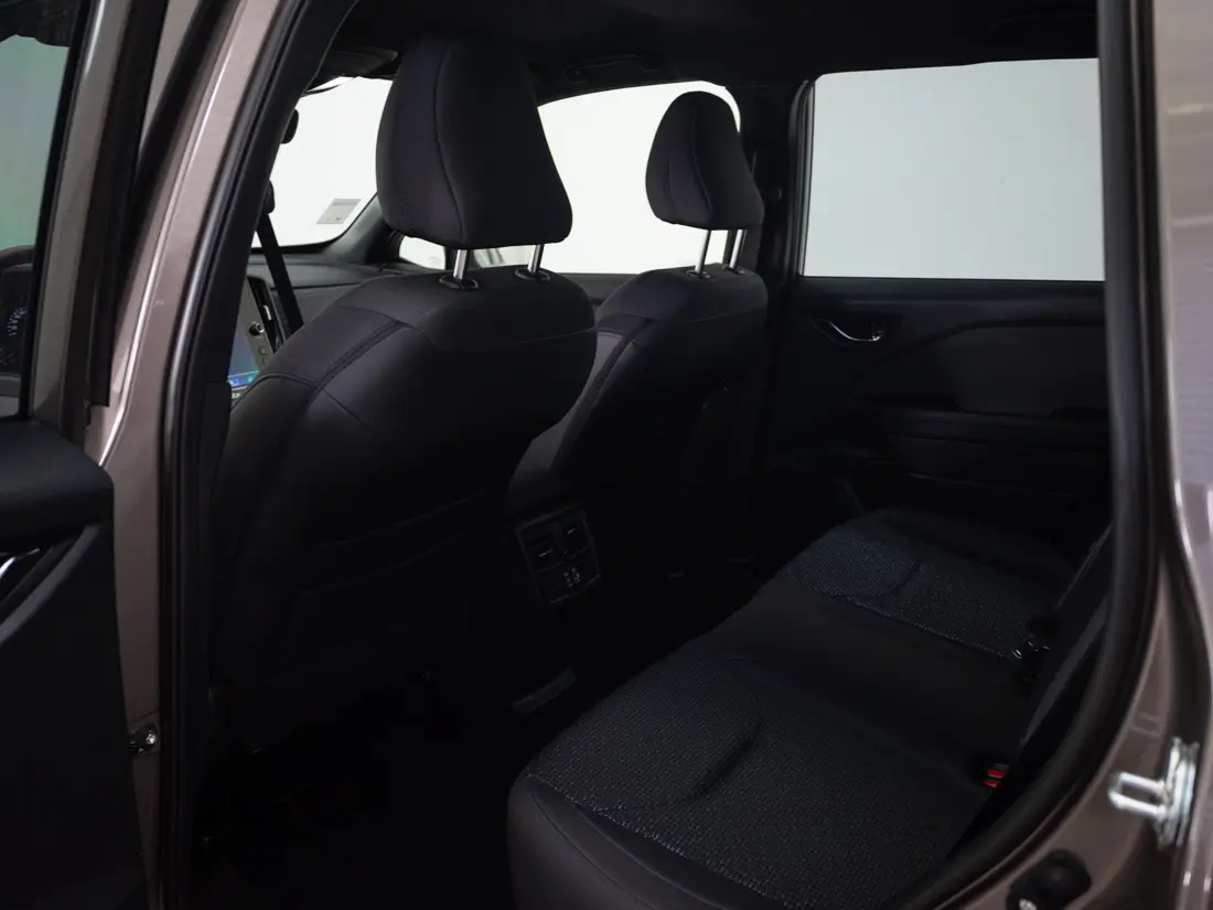 Subaru Forester — foto 13 de 19