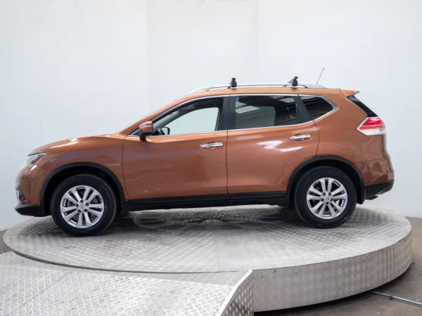 NISSAN X-TRAIL 2016 usado — Pompeyo Carrasco — foto 3