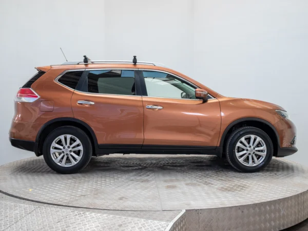 NISSAN X-TRAIL 2016 usado — Pompeyo Carrasco — foto 7
