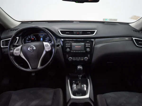 NISSAN X-TRAIL 2016 usado — Pompeyo Carrasco — foto 15