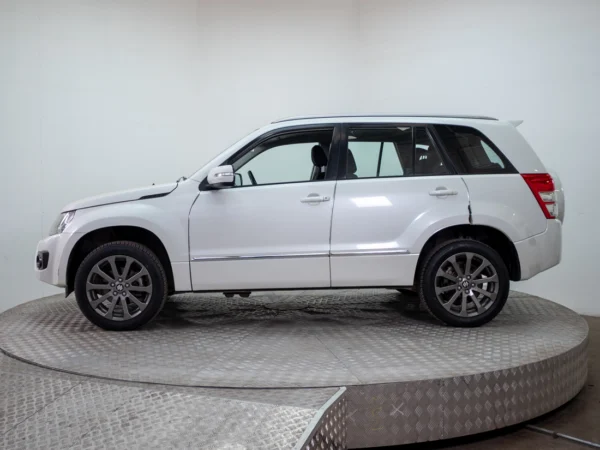 SUZUKI GRAND NOMADE 2016 usado — Pompeyo Carrasco — foto 3